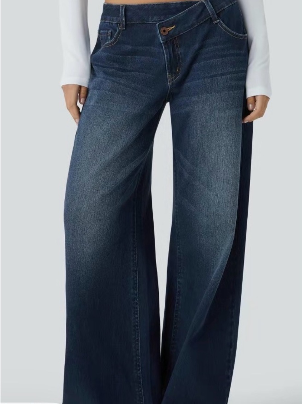 HALARA Wide-Leg Jeans in Dark Blue Wash